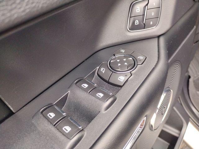 used 2018 Ford Expedition car, priced at $27,211