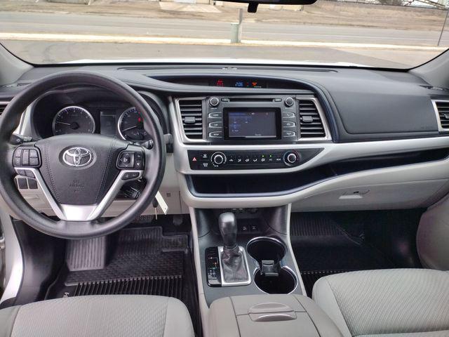 used 2019 Toyota Highlander car, priced at $25,357