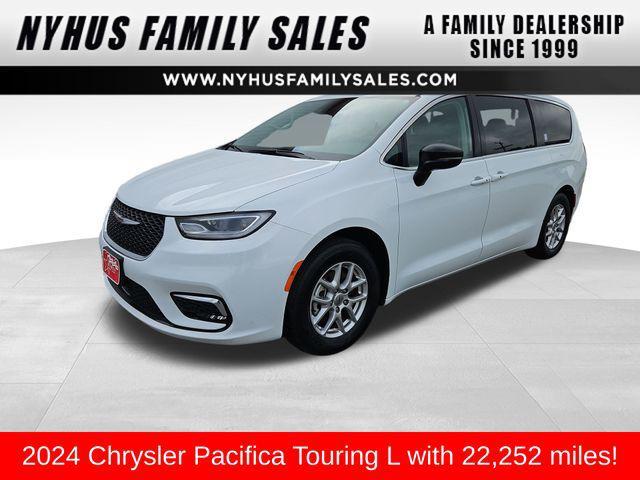 used 2024 Chrysler Pacifica car, priced at $33,396