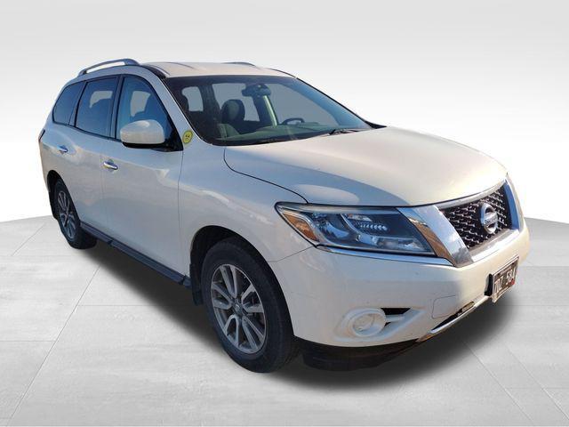 used 2014 Nissan Pathfinder car, priced at $10,868