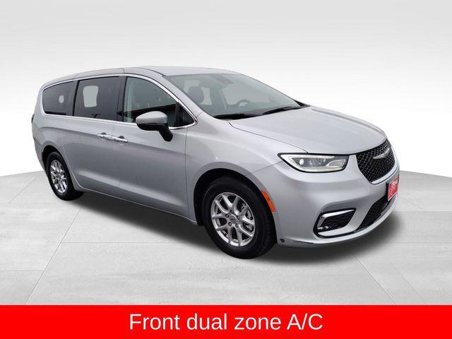 used 2023 Chrysler Pacifica car, priced at $29,000