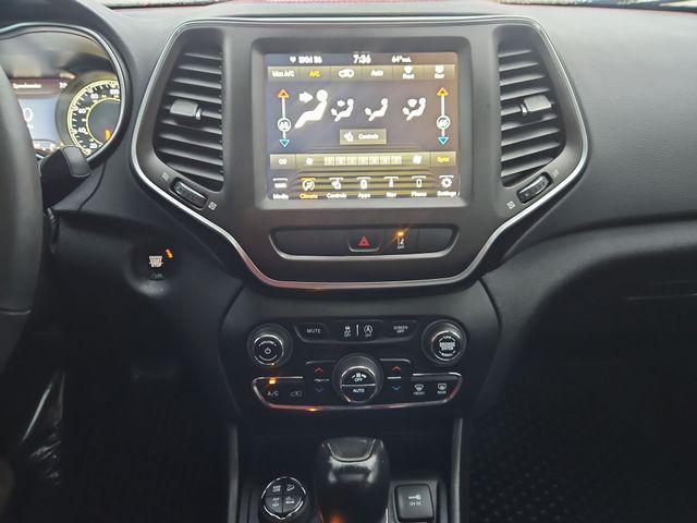 used 2022 Jeep Cherokee car, priced at $28,626