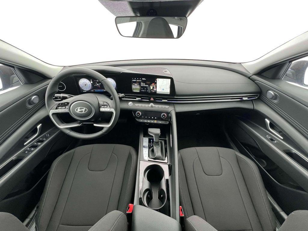 new 2025 Hyundai Elantra car, priced at $26,007