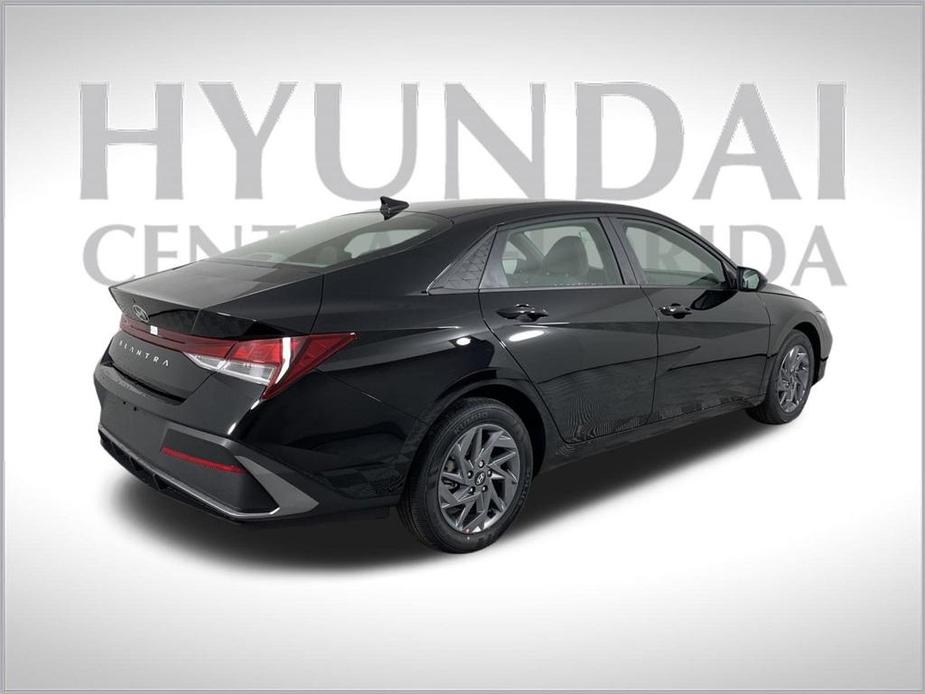 new 2024 Hyundai Elantra car, priced at $23,539