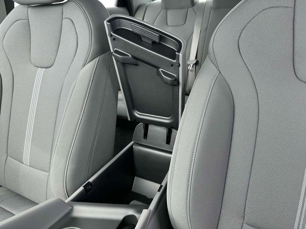 new 2025 Hyundai Elantra car, priced at $21,035