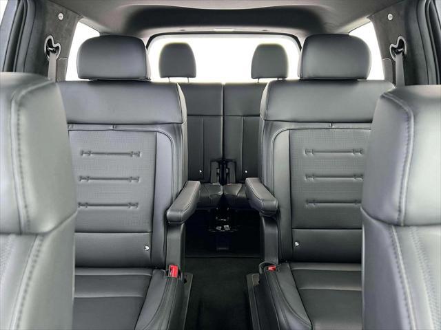 new 2025 Hyundai SANTA FE HEV car, priced at $45,600