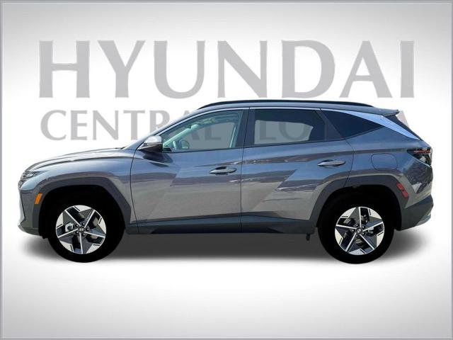 new 2025 Hyundai TUCSON Hybrid car, priced at $36,257
