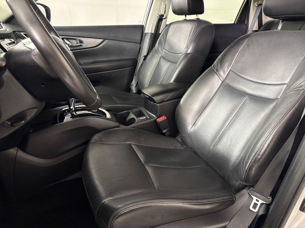 used 2014 Nissan Rogue car, priced at $6,450