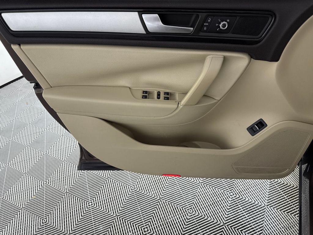 used 2014 Volkswagen Touareg car, priced at $7,000