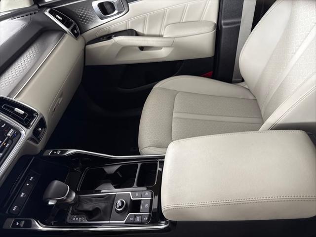 used 2023 Kia Sorento car, priced at $30,249