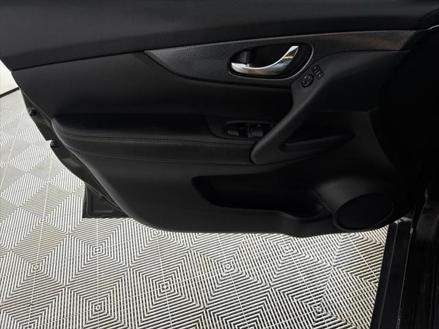 used 2014 Nissan Rogue car, priced at $10,999