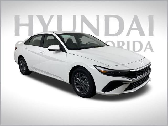 new 2025 Hyundai Elantra car, priced at $21,922