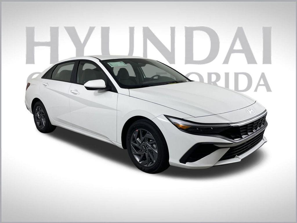 new 2025 Hyundai Elantra car, priced at $21,922