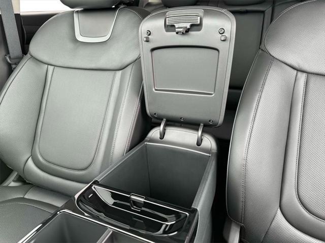 new 2025 Hyundai TUCSON Hybrid car, priced at $42,083