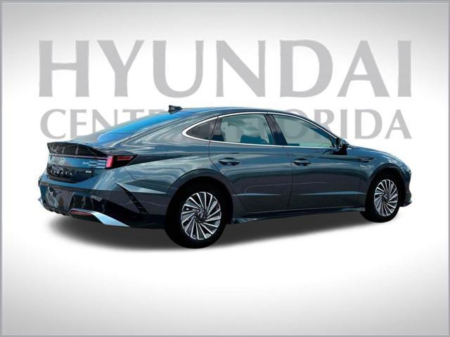 new 2025 Hyundai Sonata Hybrid car, priced at $38,064