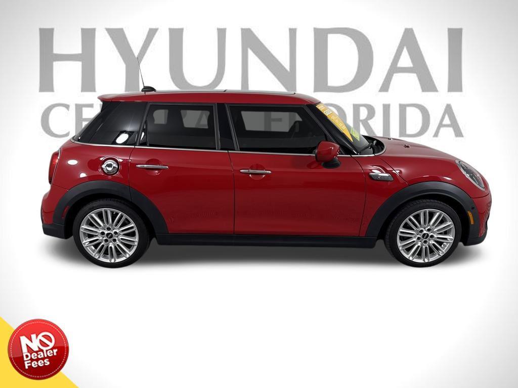 used 2024 MINI Hardtop car, priced at $26,900