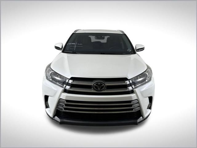 used 2018 Toyota Highlander car, priced at $27,400