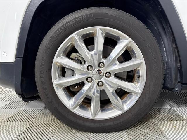 used 2016 Jeep Cherokee car, priced at $10,999