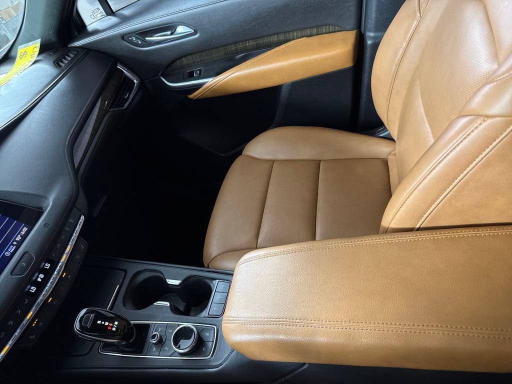used 2021 Cadillac XT4 car, priced at $22,748
