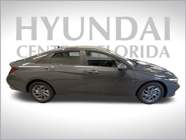 new 2025 Hyundai Elantra car, priced at $23,178