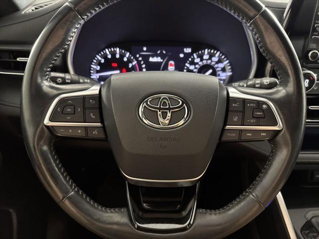used 2021 Toyota Highlander car, priced at $29,500