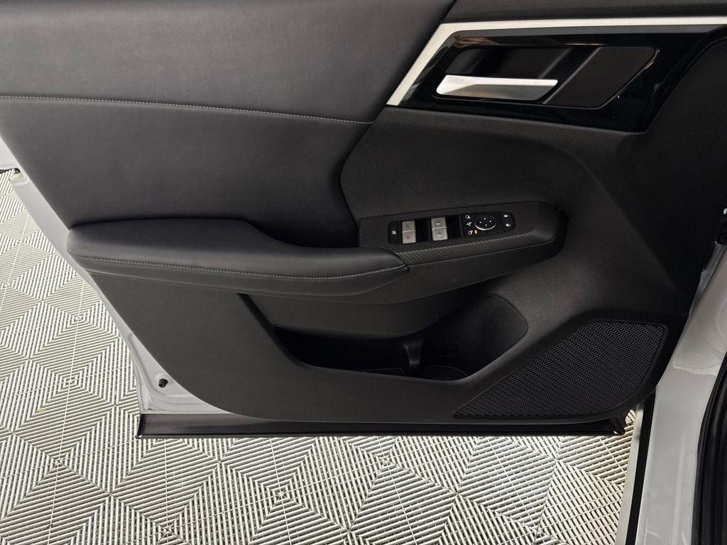 used 2023 Mitsubishi Outlander car, priced at $21,150