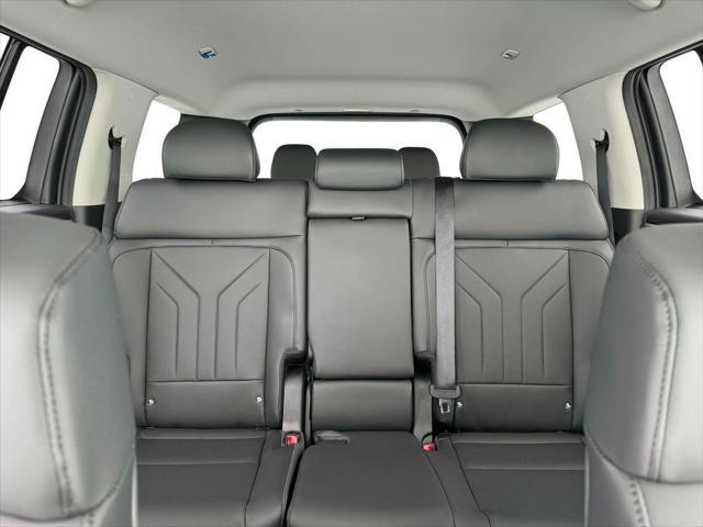 new 2025 Hyundai Santa Fe car, priced at $39,752