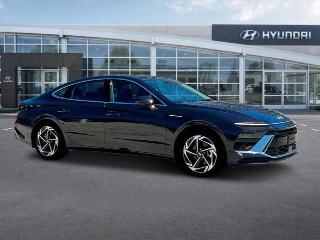 new 2024 Hyundai Sonata car, priced at $28,270