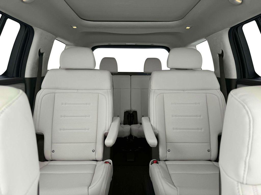 new 2025 Hyundai Santa Fe car, priced at $44,574