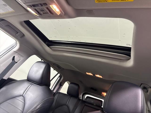 used 2021 Toyota Highlander Hybrid car, priced at $31,249