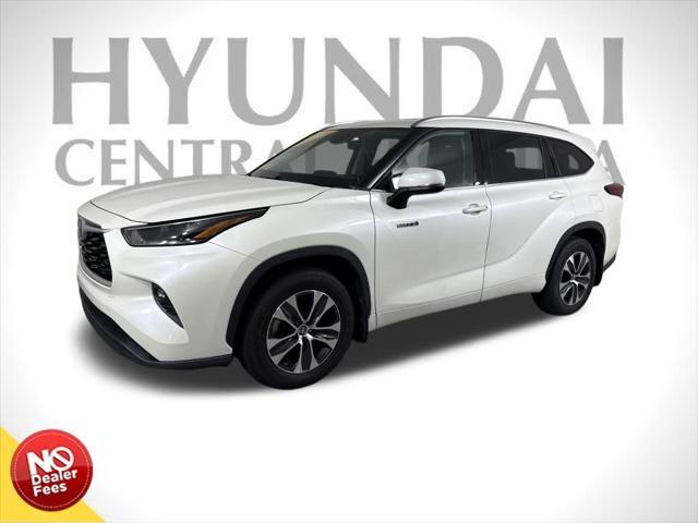 used 2021 Toyota Highlander Hybrid car, priced at $31,249