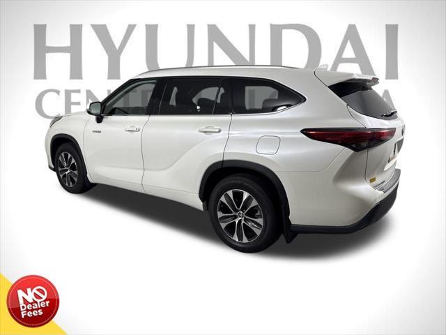 used 2021 Toyota Highlander Hybrid car, priced at $31,249