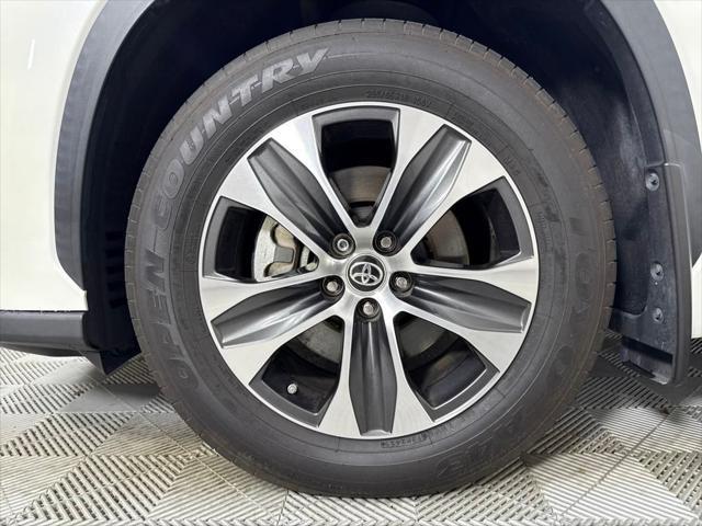 used 2021 Toyota Highlander Hybrid car, priced at $31,249