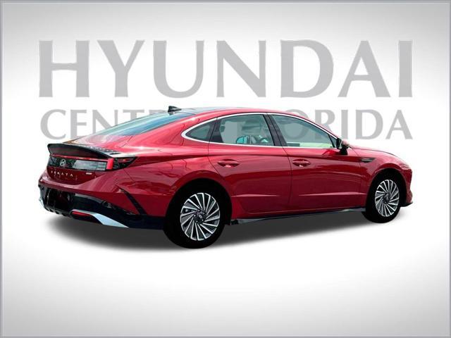 new 2025 Hyundai Sonata Hybrid car, priced at $38,033