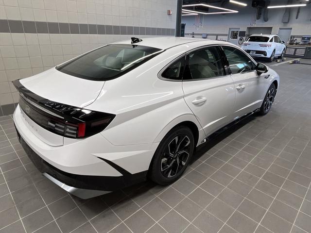 new 2025 Hyundai Sonata car, priced at $28,336