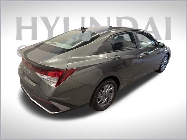 new 2025 Hyundai Elantra car, priced at $22,797