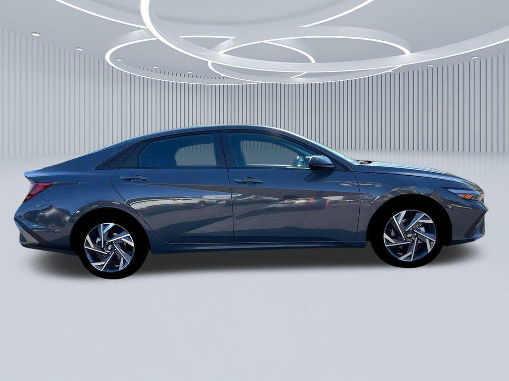 new 2025 Hyundai Elantra car, priced at $22,619