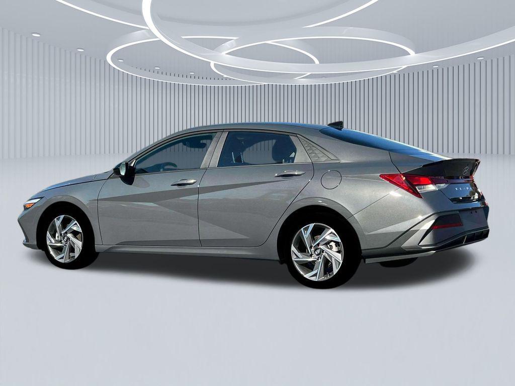 new 2025 Hyundai Elantra car, priced at $22,619