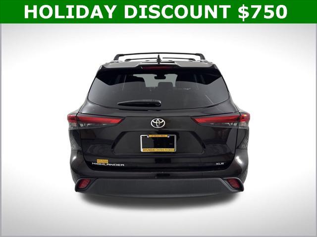 used 2020 Toyota Highlander car, priced at $27,250