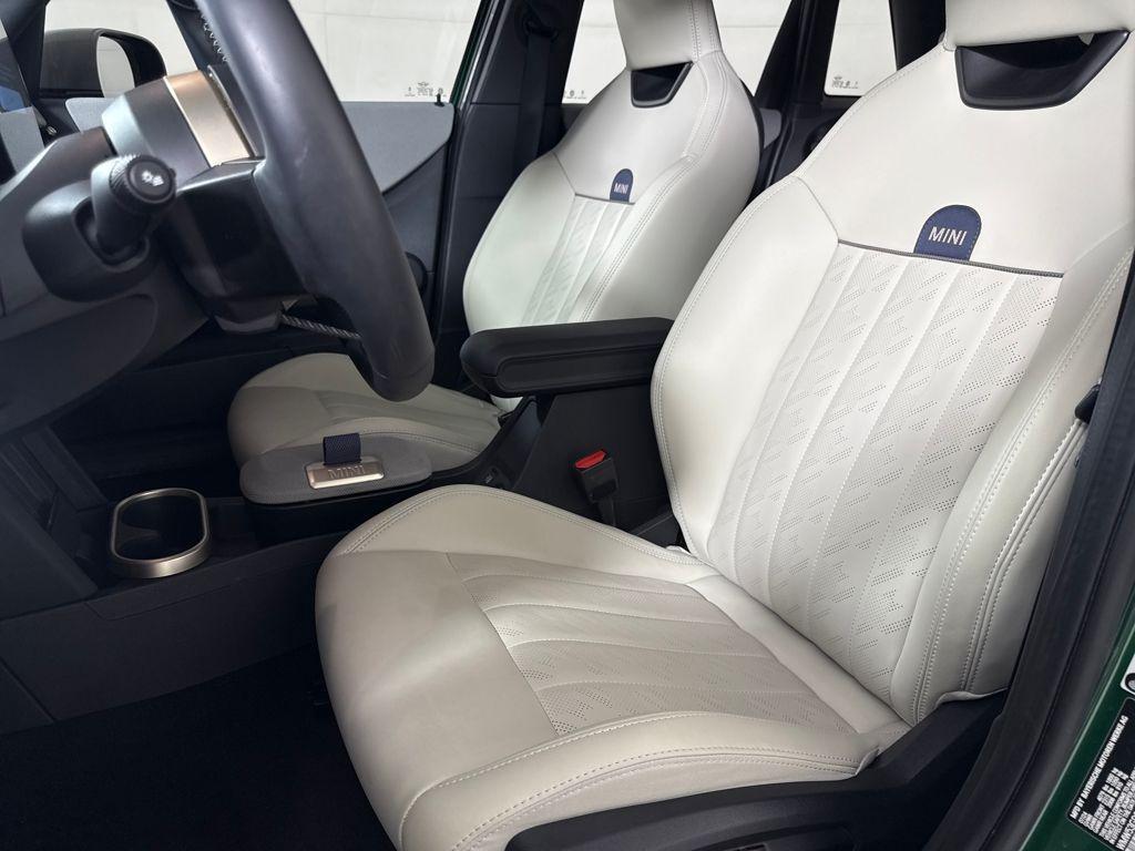 used 2025 MINI Hardtop car, priced at $29,999