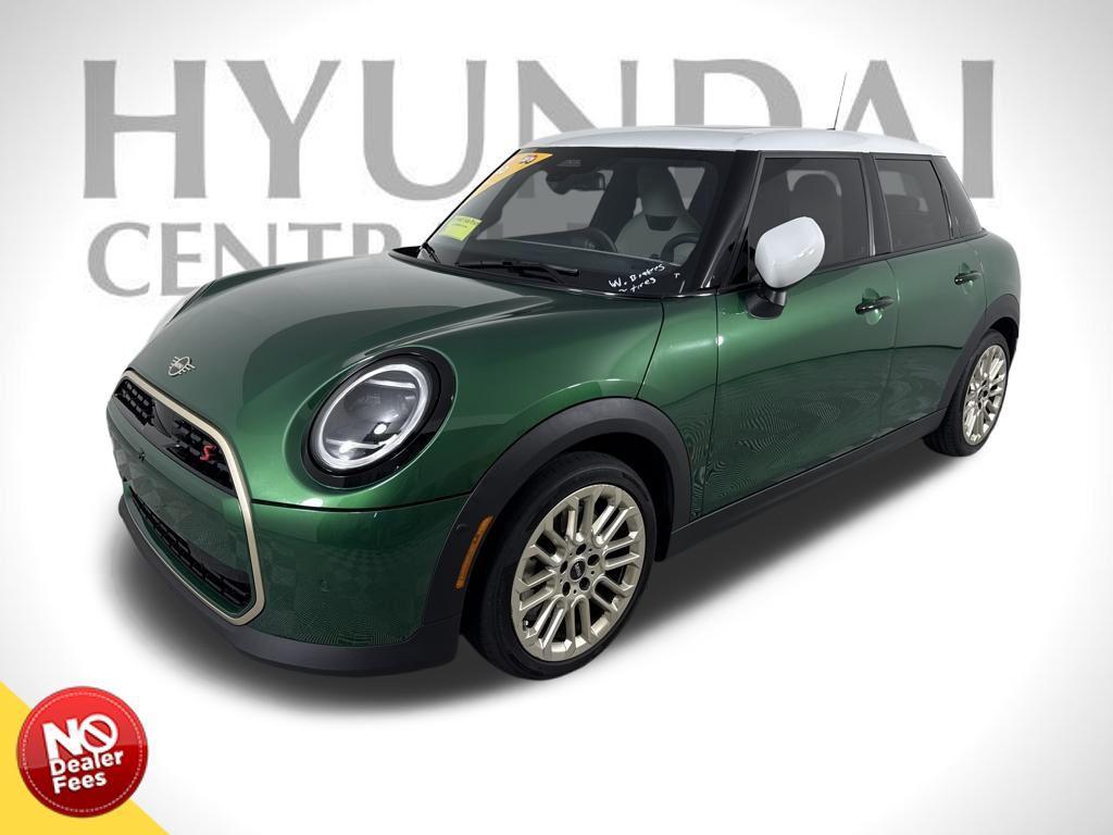 used 2025 MINI Hardtop car, priced at $29,999