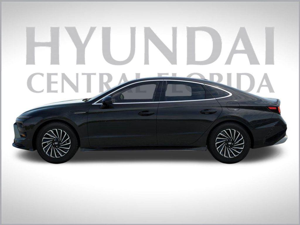 new 2025 Hyundai Sonata Hybrid car, priced at $33,485