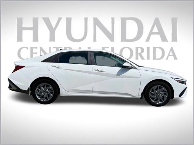 new 2025 Hyundai ELANTRA HEV car, priced at $25,810