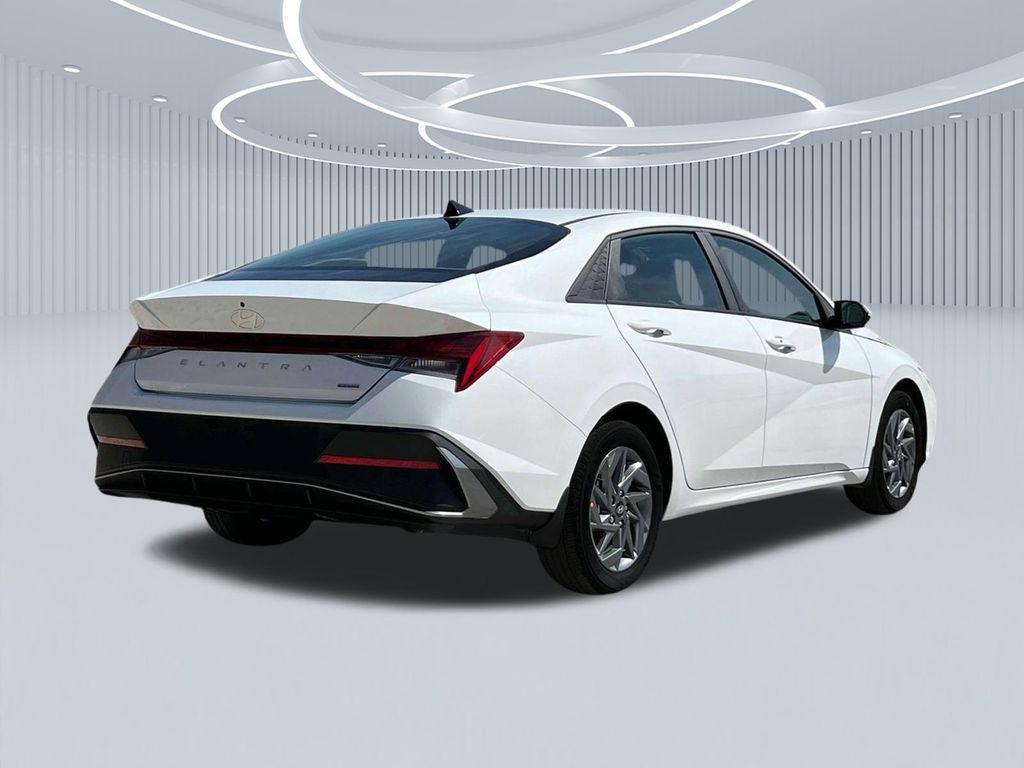 new 2025 Hyundai ELANTRA HEV car, priced at $22,579