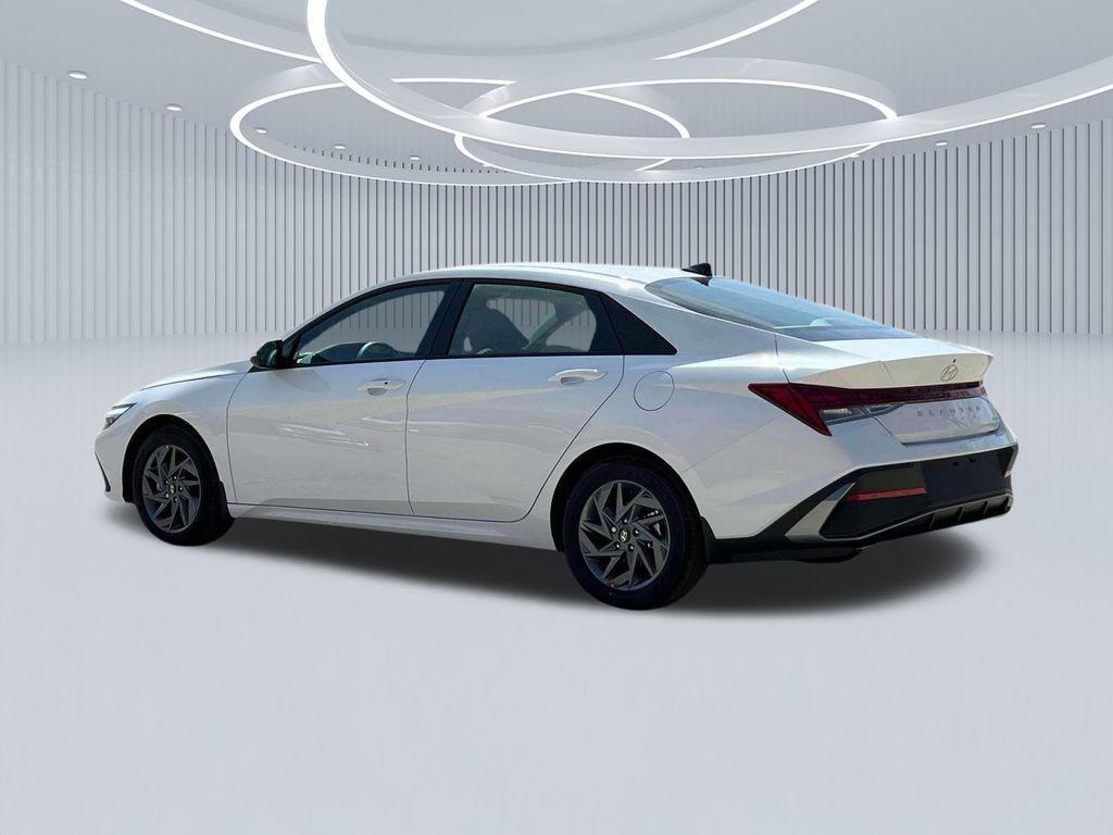 new 2025 Hyundai ELANTRA HEV car, priced at $22,579