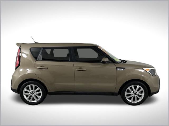 used 2015 Kia Soul car, priced at $6,700