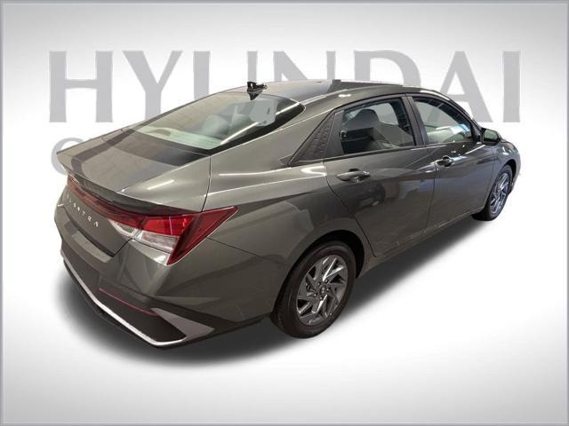 new 2025 Hyundai Elantra car, priced at $21,465