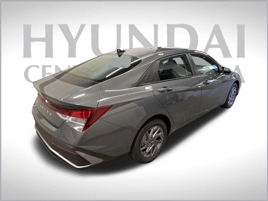 new 2024 Hyundai Elantra car, priced at $23,539
