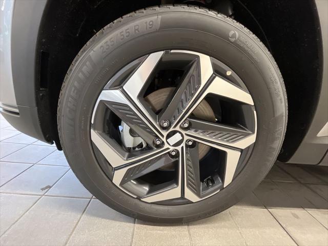 new 2024 Hyundai TUCSON Hybrid car, priced at $31,714