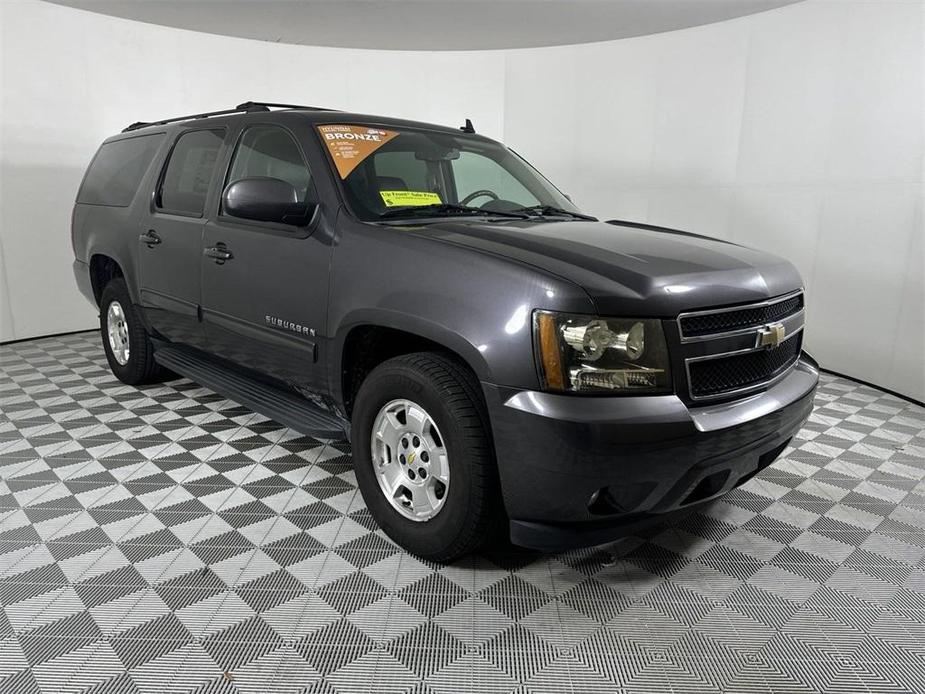 used 2010 Chevrolet Suburban car, priced at $12,000
